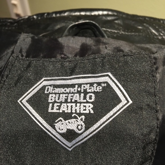 Motorcycle Riding Leather Jacket. - Picture 7 of 7